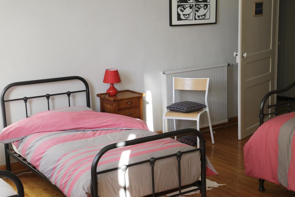 La Bonne Ecole Bed & Breakfast Les Landes-Genusson Bilik gambar