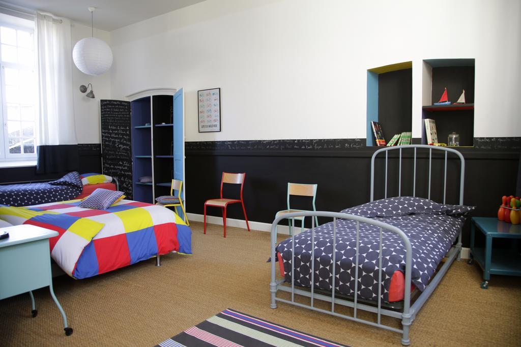 La Bonne Ecole Bed & Breakfast Les Landes-Genusson Bilik gambar